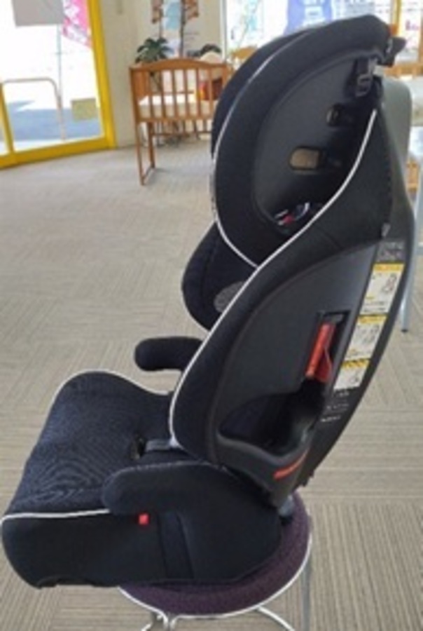 【中古販売】幼児用　チャイルドシート
フィーカ3