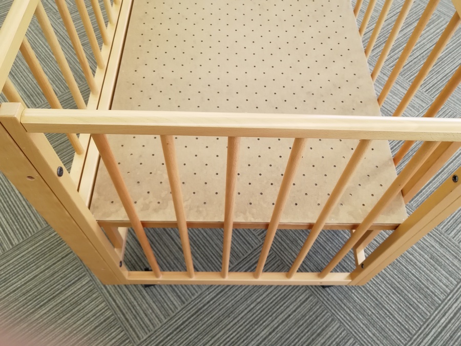 【中古販売】★ベビーベッド　サークルベッドスライド式★　4