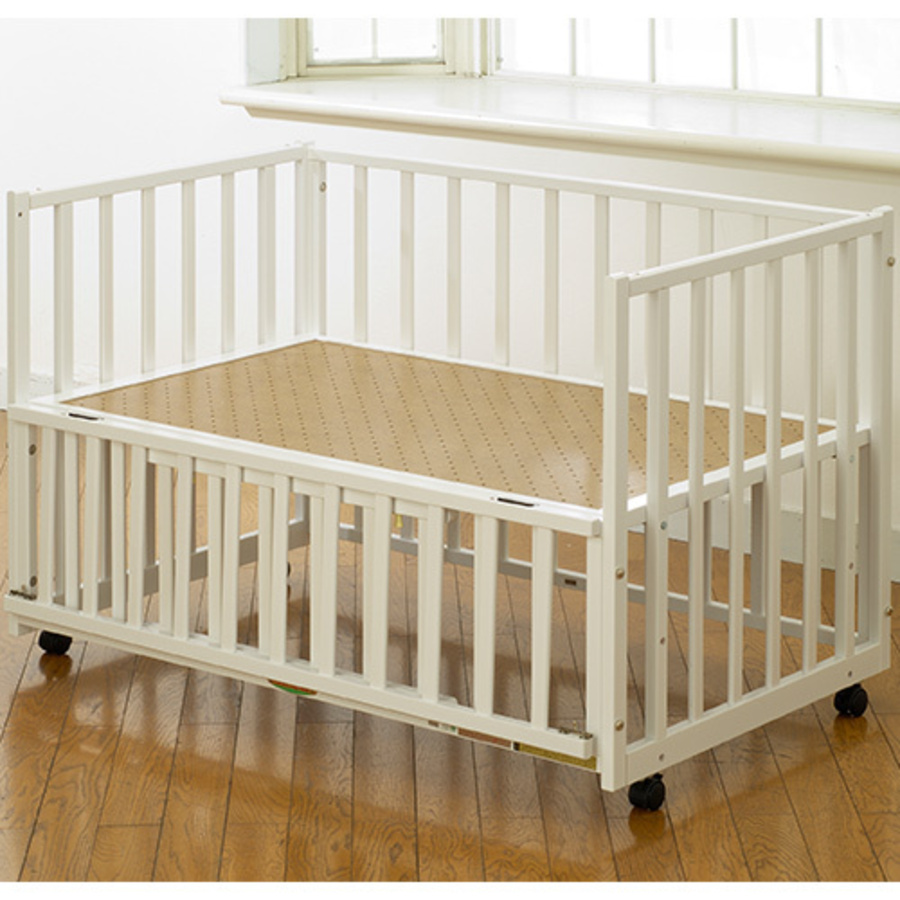 【中古販売】ベビーベッド　サークルベッド・ベーシック
ホワイト1