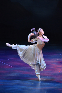 撮影　(有)テス・大阪