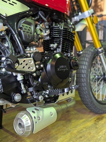 RAZORBACK 250㏄ Gloss Red